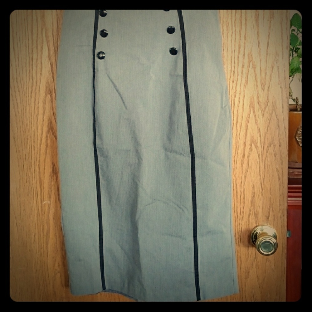 Worthington pencil skirt.